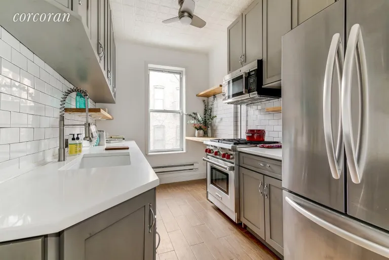 New York City Real Estate | View 707 Carroll Street, 2R | Kitchen | View 2