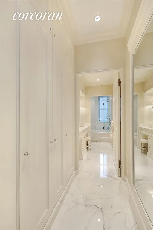 New York City Real Estate | View 30 Sutton Place, 11A | Master Bathroom | View 6