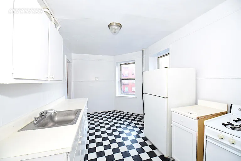 New York City Real Estate | View 182 Franklin Street, E6 | room 6 | View 7