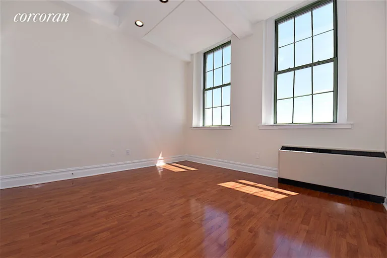 New York City Real Estate | View 45-02 Ditmars Boulevard, 421 | room 6 | View 7