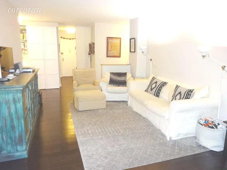 New York City Real Estate | View 122 Ashland Place, 4M | 2 Beds, 2 Baths | View 1