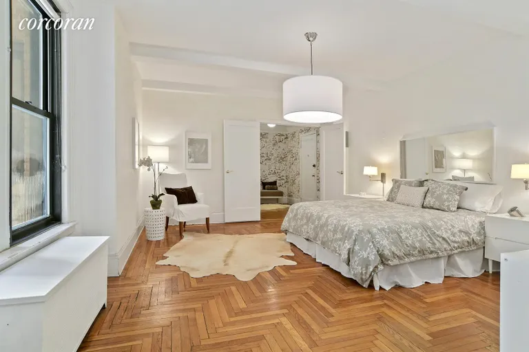 New York City Real Estate | View 135 Eastern Parkway, 2G | Exquisite master... | View 4