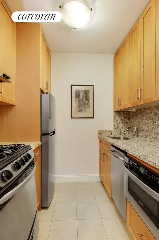 New York City Real Estate | View 415 East 85th Street, 8C | Kitchen | View 4