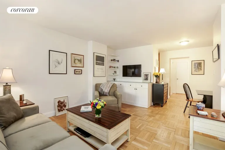 New York City Real Estate | View 415 East 85th Street, 8C | Kitchen / Dining Room | View 5