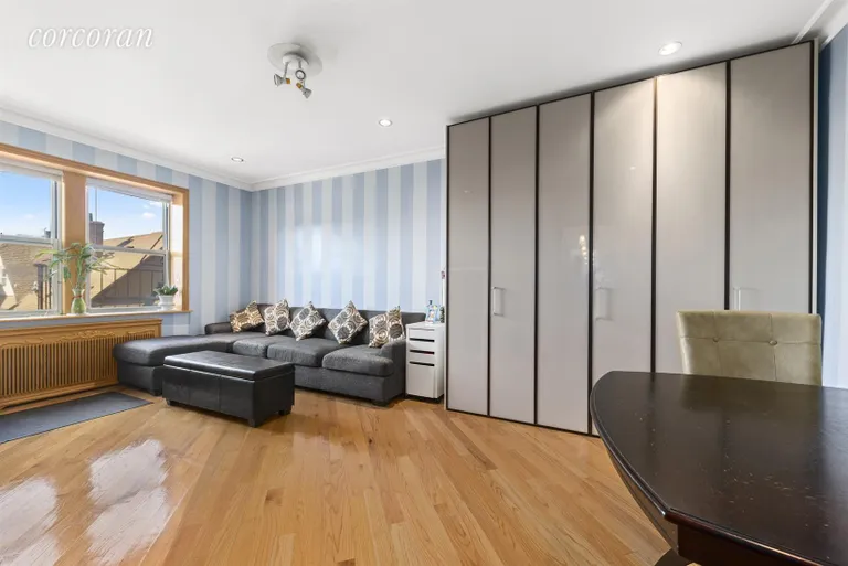 New York City Real Estate | View 280 Ocean Parkway, 3S | Living Room | View 2