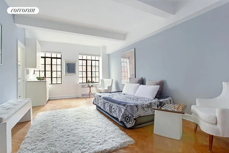 New York City Real Estate | View 25 Monroe Place, 6C | Living Room / Dining Room | View 31
