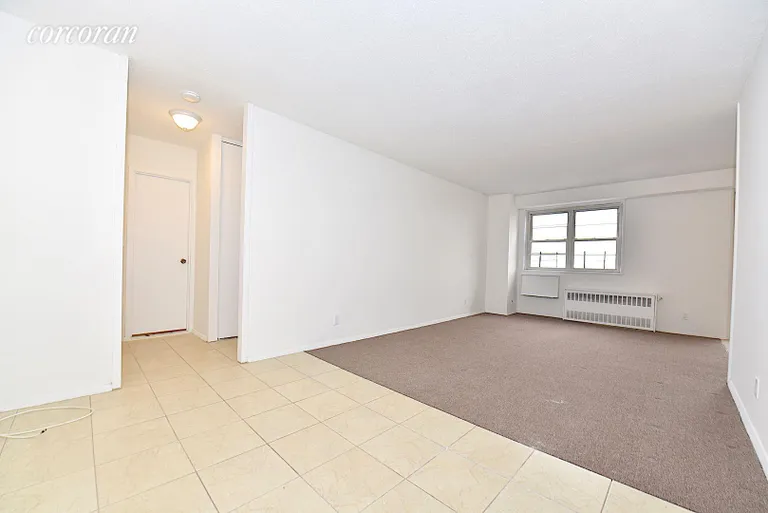 New York City Real Estate | View 47-30 59th Street, 7E | room 5 | View 6