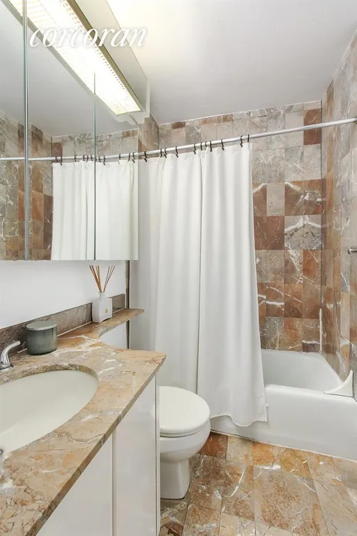 New York City Real Estate | View 225 West 83rd Street, 11C | Bathroom | View 4
