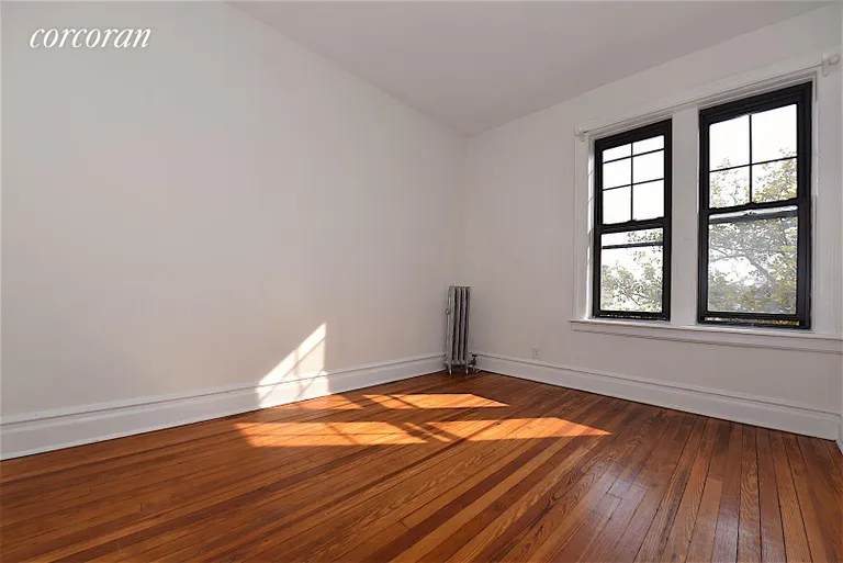 New York City Real Estate | View 30-86 32nd Street, 34 | room 7 | View 8