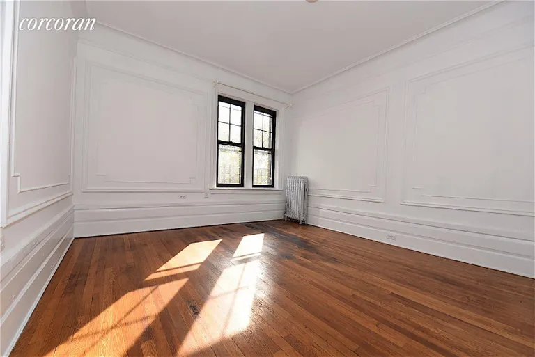 New York City Real Estate | View 30-86 32nd Street, 34 | room 3 | View 4