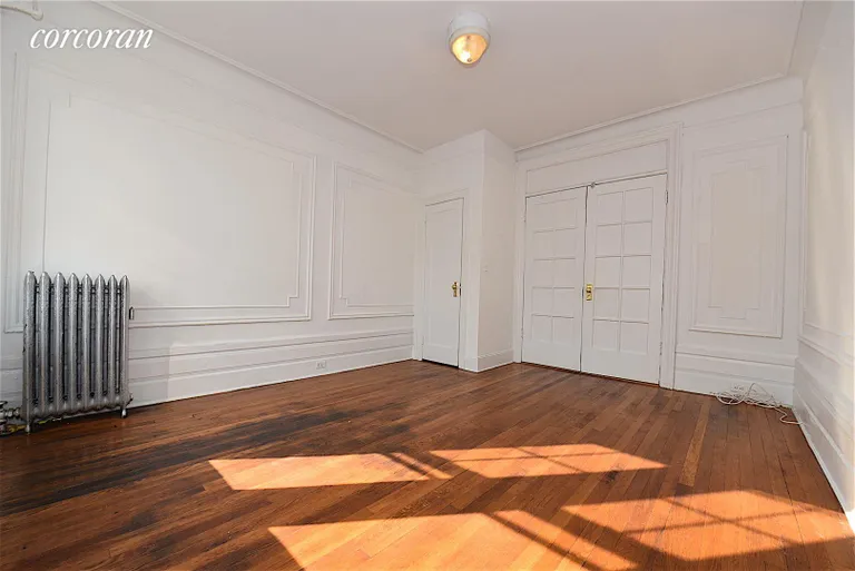 New York City Real Estate | View 30-86 32nd Street, 34 | room 4 | View 5