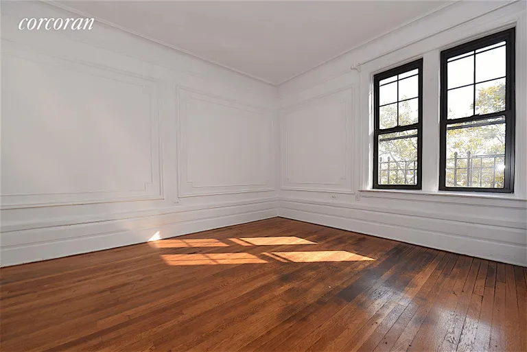 New York City Real Estate | View 30-86 32nd Street, 34 | room 5 | View 6