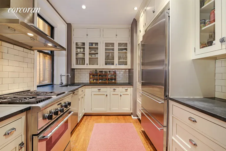 New York City Real Estate | View 528 West 111th Street, 27 | Kitchen | View 2