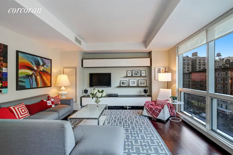 New York City Real Estate | View 2628 Broadway, 6B | 3 Beds, 2 Baths | View 1