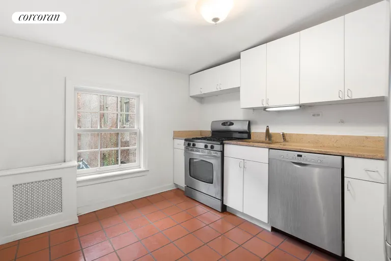 New York City Real Estate | View 330 West 11th Street, 3 | 4 | View 10