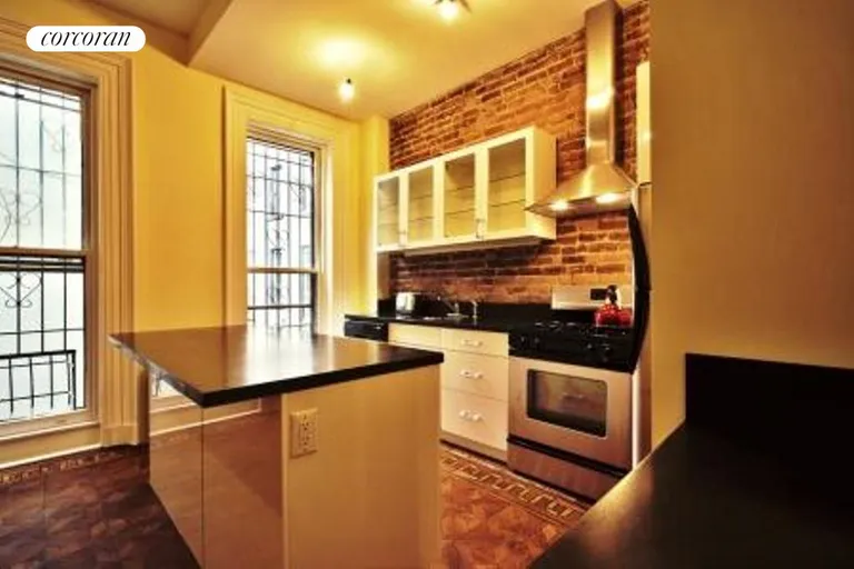 New York City Real Estate | View 150 Dekalb Avenue, 1 | room 7 | View 8