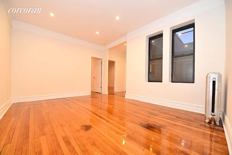 New York City Real Estate | View 30-86 32nd Street, 35 | room 2 | View 3