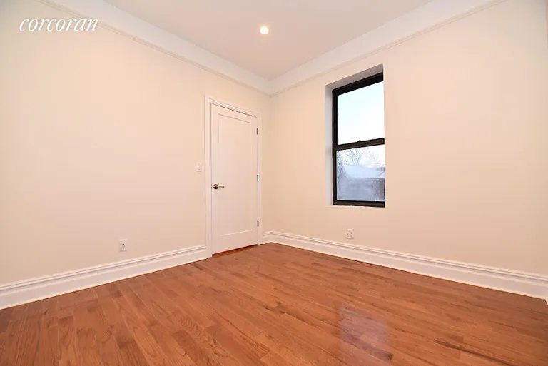 New York City Real Estate | View 30-86 32nd Street, 22 | room 5 | View 6