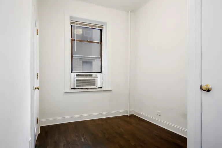 New York City Real Estate | View 125 Riverside Drive, 5-A | room 5 | View 6
