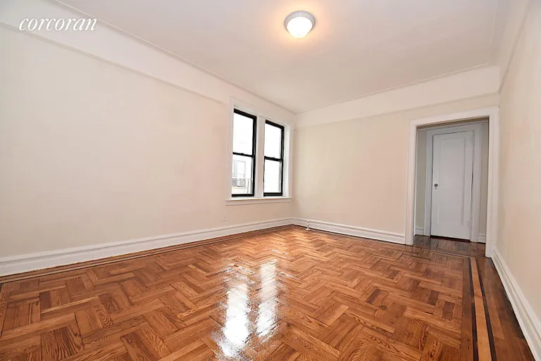 New York City Real Estate | View 31-50 33rd Street, 9C | room 2 | View 3