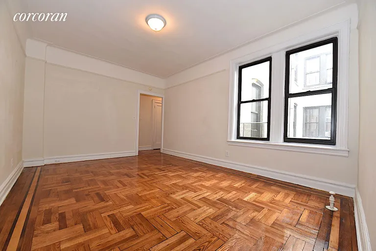 New York City Real Estate | View 31-50 33rd Street, 9C | room 3 | View 4