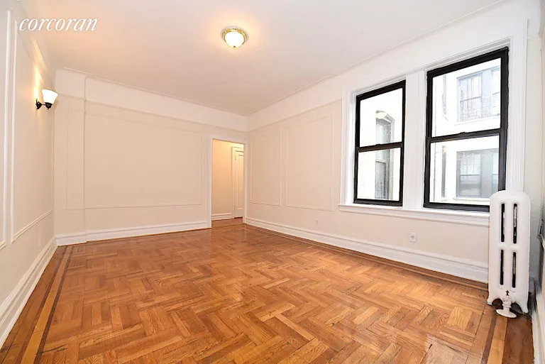 New York City Real Estate | View 31-50 33rd Street, 9B | room 3 | View 4