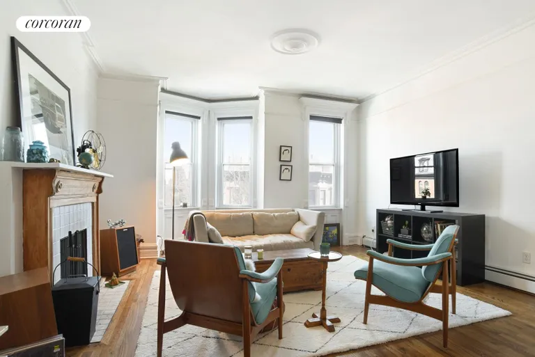 New York City Real Estate | View 64 7th Avenue, Top Floor | 2 Beds, 2 Baths | View 1