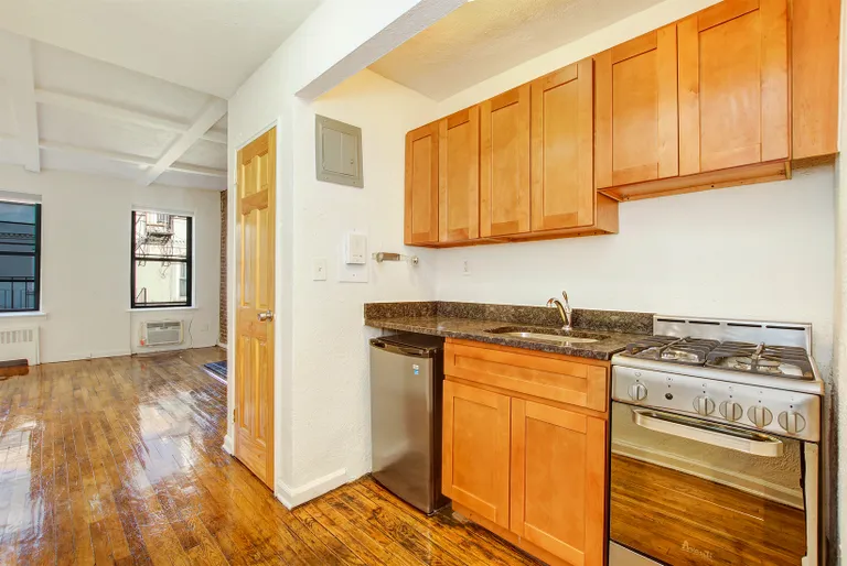 New York City Real Estate | View 17 Downing Street, 3A | Kitchen | View 2