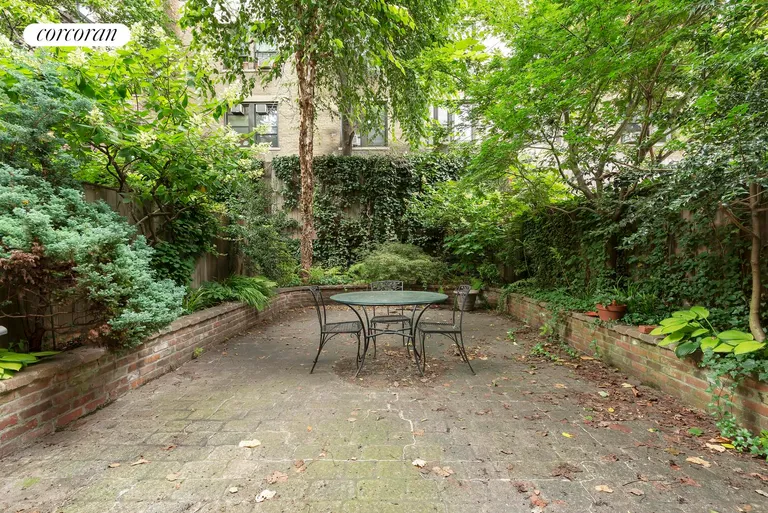 New York City Real Estate | View 139 West 78th Street | room 3 | View 4