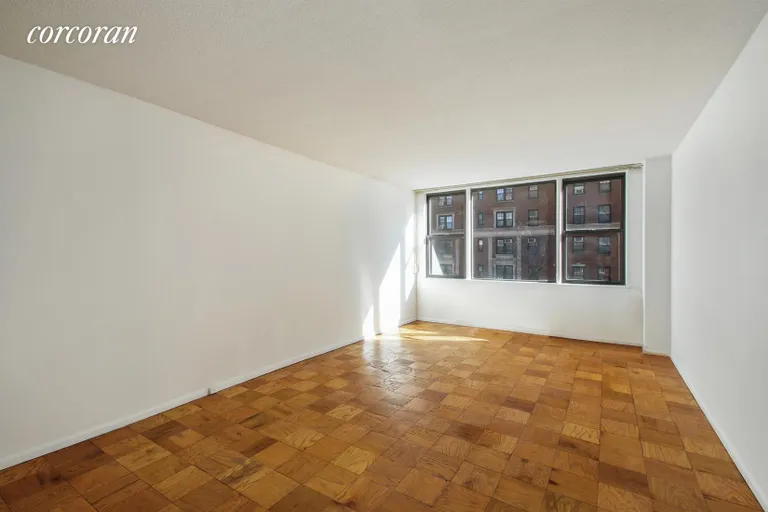 New York City Real Estate | View 200 West 79th Street, 3G | Living Room | View 2
