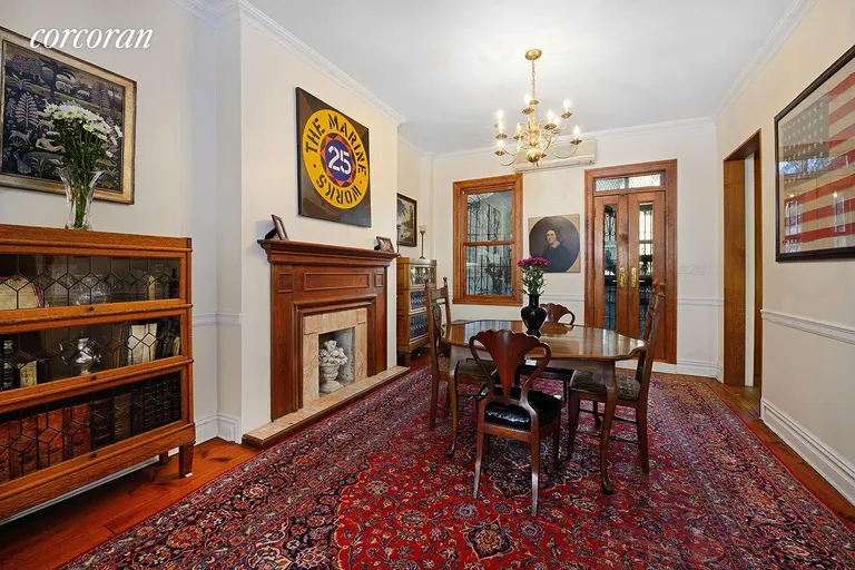 New York City Real Estate | View 205 East 31st Street | Overlooking with access to the garden | View 4