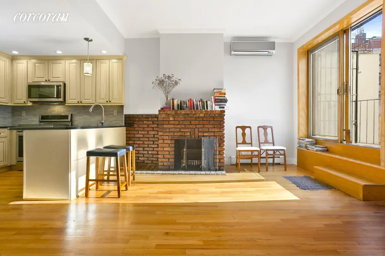 New York City Real Estate | View 252 West 102nd Street, 4 | room 1 | View 2