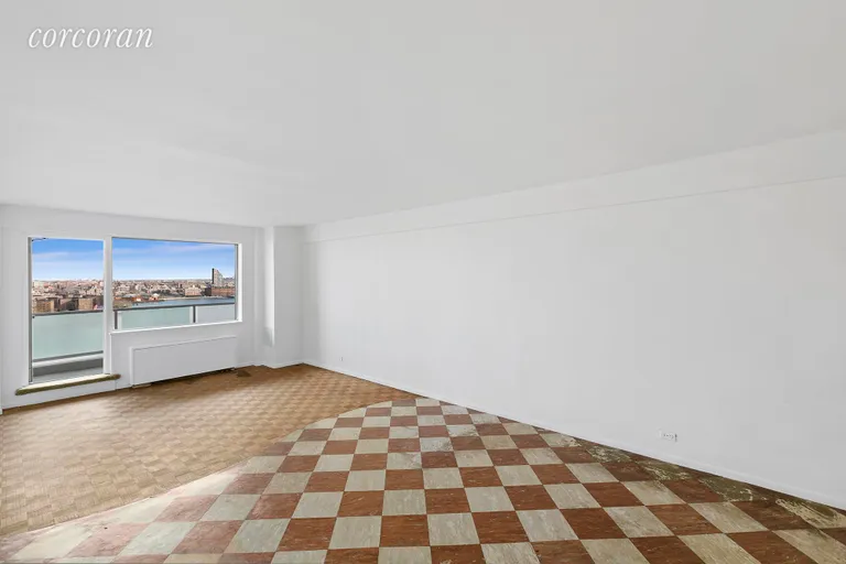 New York City Real Estate | View 180 East End Avenue, 16E | Expansive Living Room | View 3