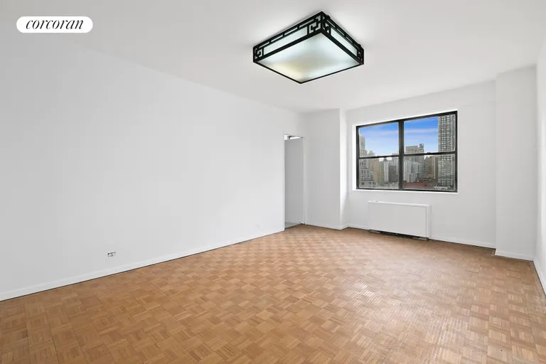 New York City Real Estate | View 180 East End Avenue, 16E | Formal Dinning Room | View 5