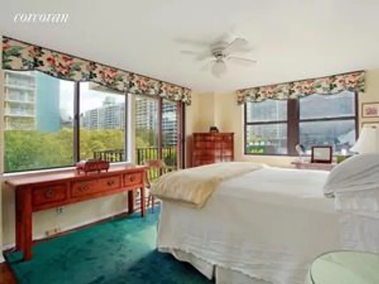 New York City Real Estate | View 552 Laguardia Place, 6 FL | room 6 | View 7