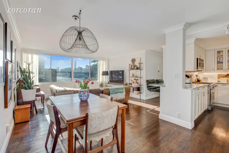 New York City Real Estate | View 575 Main Street, 804 | 2 Beds, 2 Baths | View 1