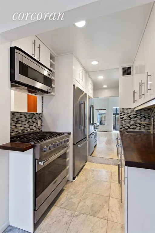New York City Real Estate | View 226 East 2Nd Street, 1B | Kitchen | View 3