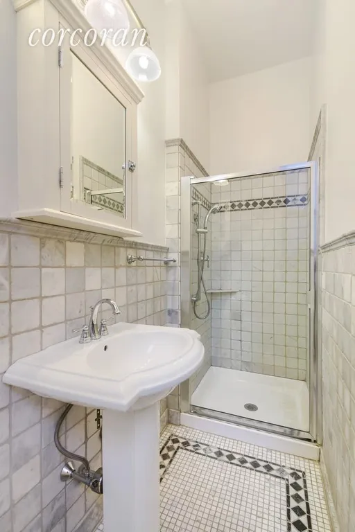 New York City Real Estate | View 545 West 111th Street, 1F | room 7 | View 8