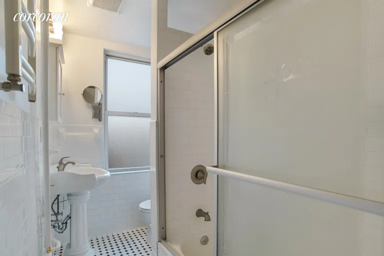New York City Real Estate | View 747 Manhattan Avenue, 3 | Bathroom | View 6