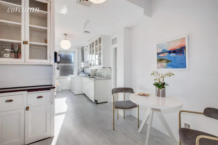 New York City Real Estate | View 25 East End Avenue, 15G | Kitchen | View 7