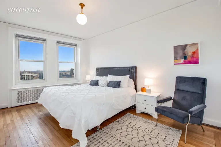 New York City Real Estate | View 25 East End Avenue, 15G | Bedroom | View 10