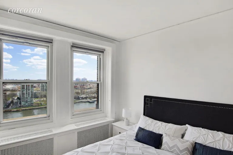 New York City Real Estate | View 25 East End Avenue, 15G | View | View 11