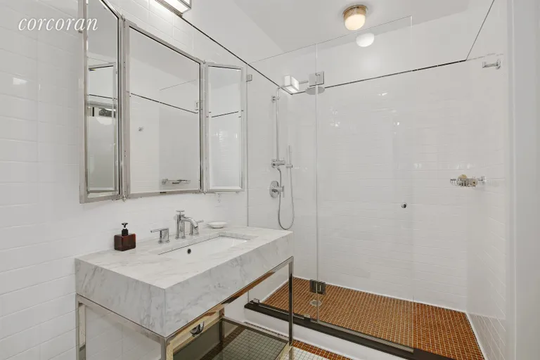 New York City Real Estate | View 365 Bridge Street, 11I | Guest Full Bath | View 8