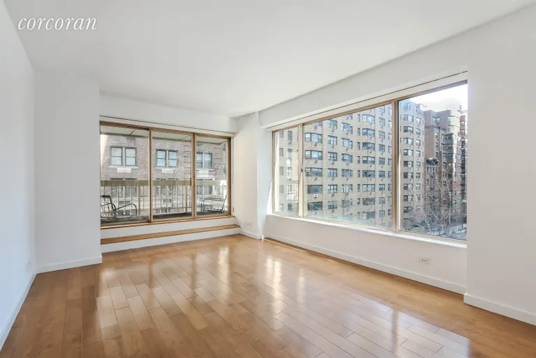 New York City Real Estate | View 200 East 69th Street, 4P | Living Room | View 3