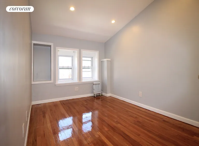 New York City Real Estate | View 528 Jefferson Avenue, 3 | room 1 | View 2