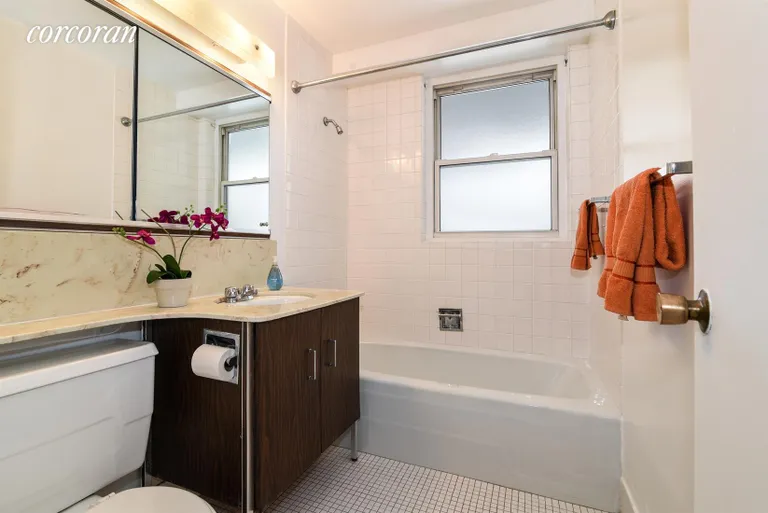 New York City Real Estate | View 3333 Henry Hudson Parkway, 2A | Second Bathroom | View 9