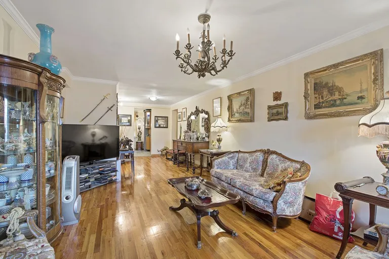 New York City Real Estate | View 540 Ocean Parkway, 6S | room 4 | View 5