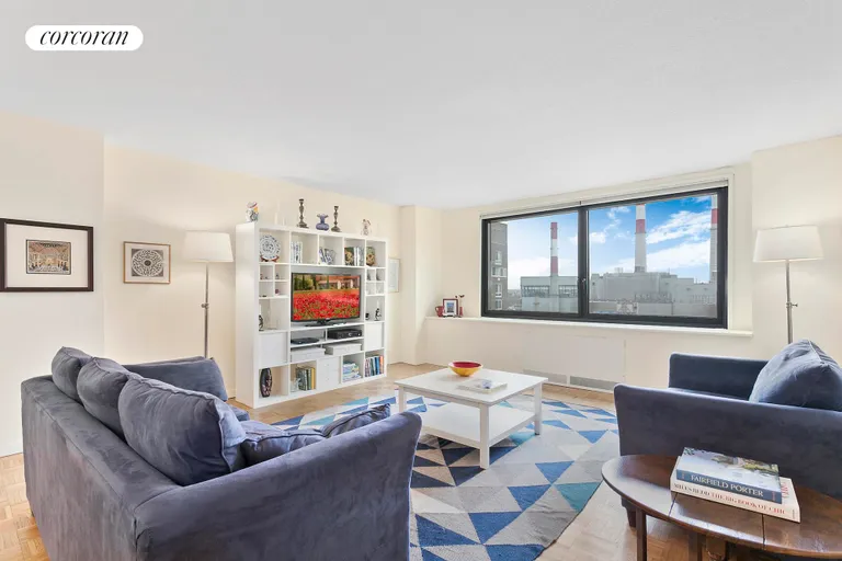New York City Real Estate | View 531 Main Street, 1717 | 1 Bed, 1 Bath | View 1