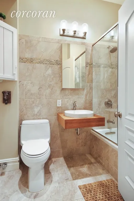 New York City Real Estate | View 301 West 108th Street, 1D | Master Bathroom | View 7