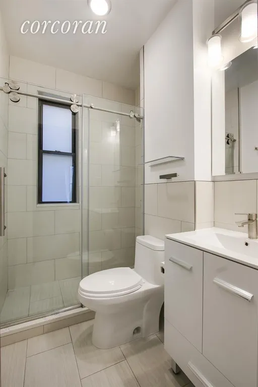 New York City Real Estate | View 40 West 72nd Street, 55 | Master Bathroom | View 5
